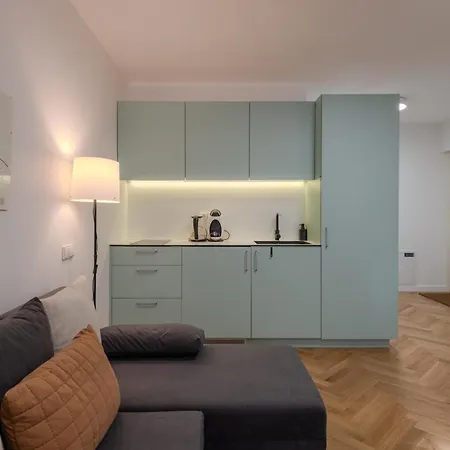 Apartment Urban Hideaway *